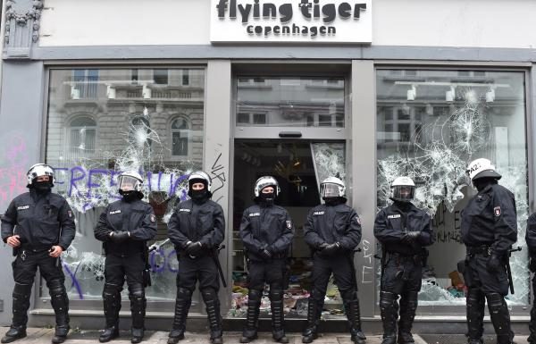 G-20 Hamburg: Tens Of Thousands Demonstrate On Summit’s Last Day