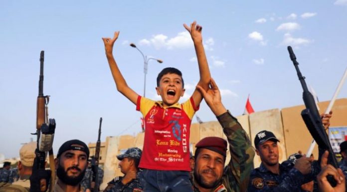 Islamic State cornered in Mosul as Iraq prepares victory celebrations