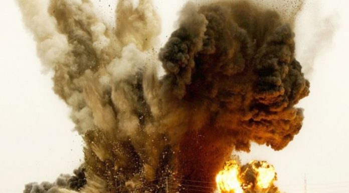 Nowshera bomb blast kills 1, injures 6