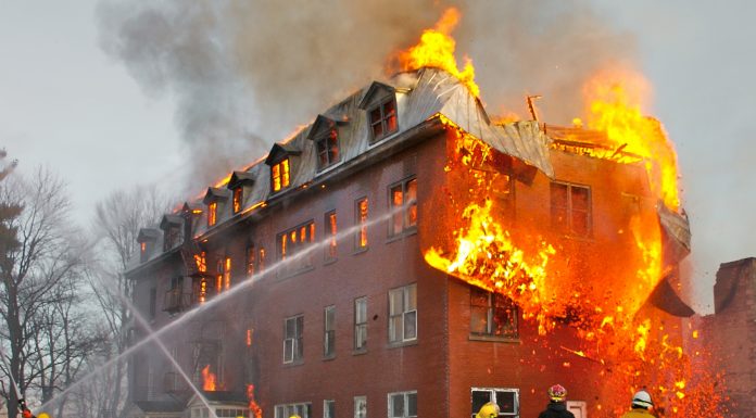 18 killed in China hotel blaze