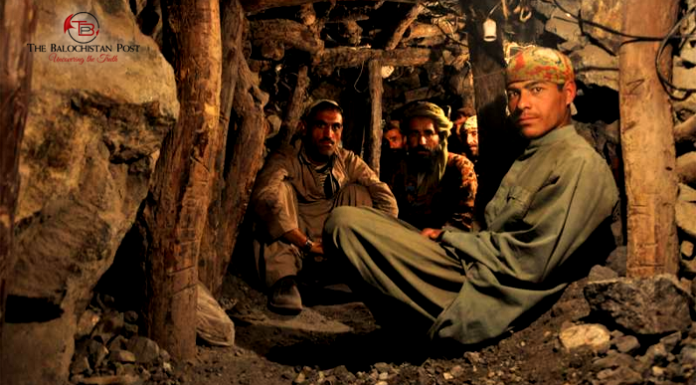 Mach: Six miners stuck in a collapsed coal mine