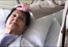 Kulsoom Nawaz passes away