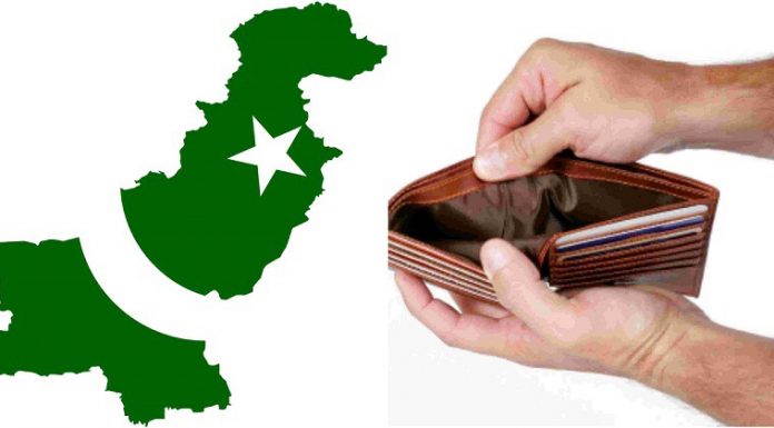 Pakistan to seek IMF bailout, Rupee plummets to all time low