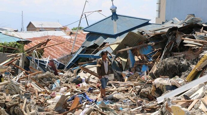 Death toll in Indonesia quake-tsunami mounts to 1944