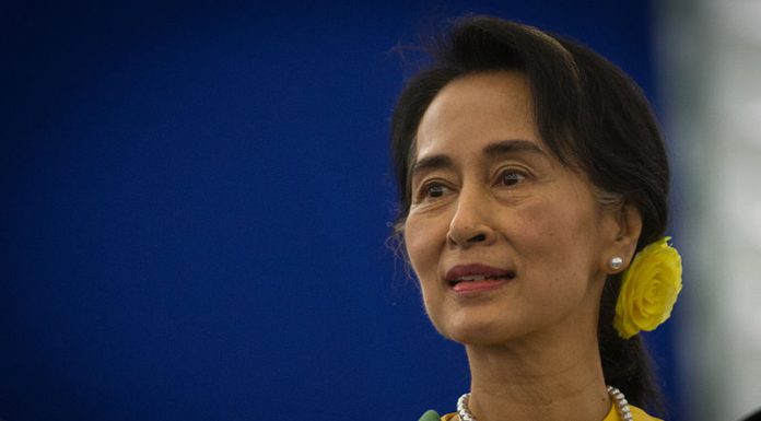 Aung San Suu Kyi Stripped of Amnesty’s Human Rights Award