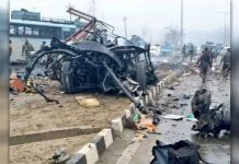 Kashmir: 20 Para-military personnel killed in a suicide bombing