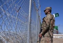 4 Pakistani soldiers killed in attacks in North Waziristan and Durand Line