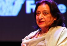 Poet Fahmida Riaz’s daughter rejects Pakistani award for late mother
