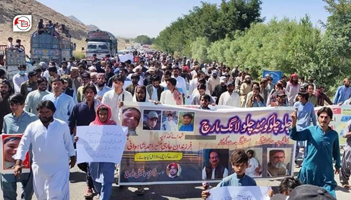 Balochistan: Civilians protest deadly road accidents on Quetta-Karachi ...