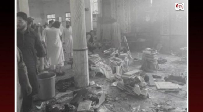 Peshawar: 8 killed, over 100 wounded in a blast at madressah
