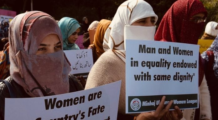 Pakistan slides into ranks of worst 4 countries on Global Gender Gap Index