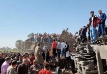 Egypt: 32 killed, over 100 wounded in train collision