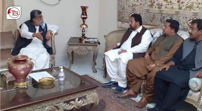 Government employees’ strike continues despite meeting Education Minister