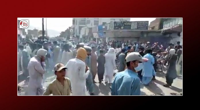 Quetta: Civilians on roads against the rampant load-shedding in the city