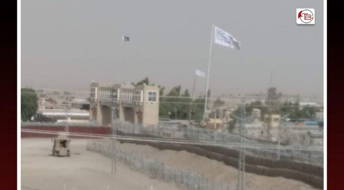 Taliban seize ‘Friendship Gate’ at the Pak-Afghan border, raise their flag
