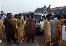 Lasbela: Students block main highway road in protest