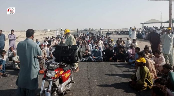 Gwadar protest expands, 5,500 additional police officers deployed on anti-riot duty