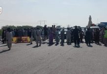 Police stops vehicles traveling to Gwadar