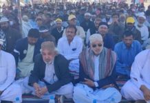 Fishermen protest in Pasni, traffic suspended