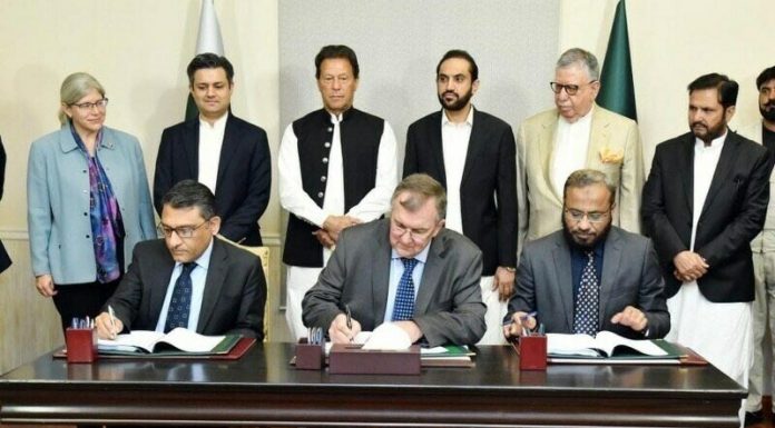 Baloch leaders caution Barrick Gold from mining in Balochistan