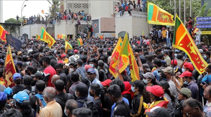 Sri Lanka president to resign amid protests