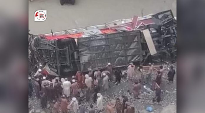 Balochistan: Deadly road accident in Zohb kills 23