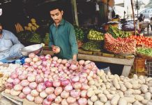Inflation spikes in Balochistan, consumer goods out of reach