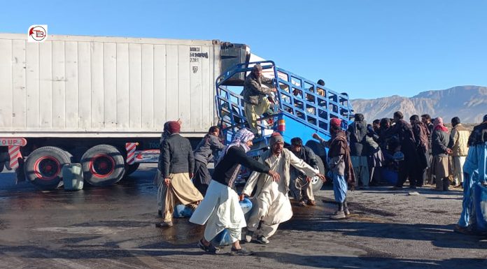 Balochistan: 3 dead, 3 injured in road accidents