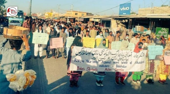 Lasbela: Students protest the wave of burning schools across Balochistan
