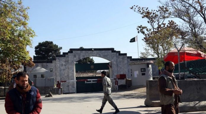 Militant attack on Pakistan embassy in Kabul, guard injured