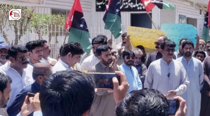 Gaddani: Fishing Village residents protest eviction notice