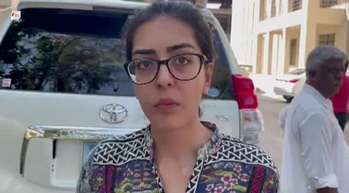 Islamabad: Activist Iman Mazari manhandled by police