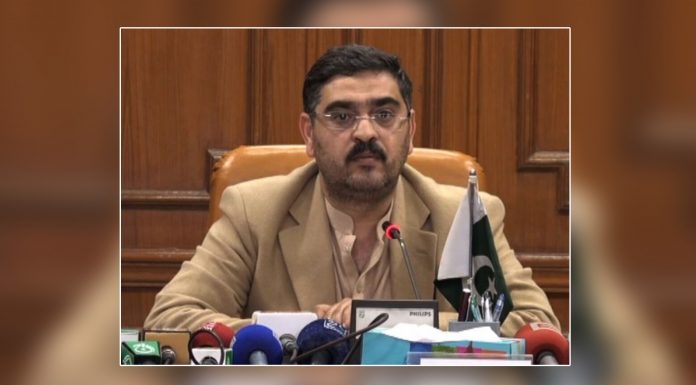 Pakistan’s Interim PM Says Saudi Arabia and UAE to invest $50 Bln Over Next 5 Years