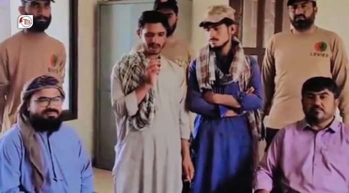 Khuzdar: Youths Forced to Publicly Apologize Over TikTok Video After Clerical Complaint