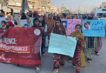 Protest Against Enforced Disappearances Held in Hub Despite Police Blockades