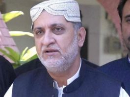 Akhtar Mengal Alleges Raid on Karachi Apartment; Two Individuals Reportedly Still Missing