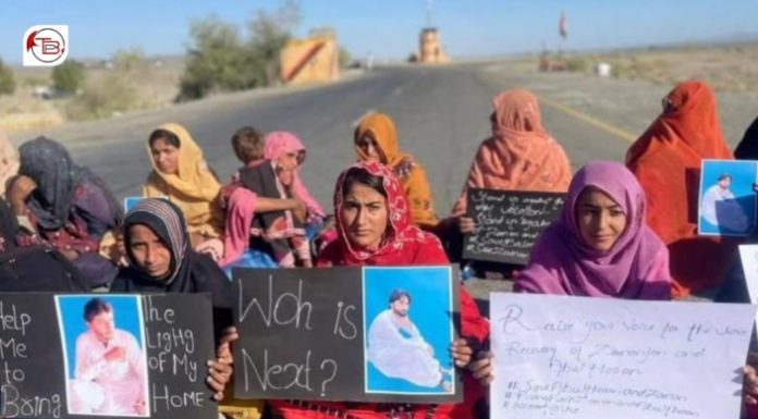 Sit-In Protests Continue on M-8 CPEC Highway Over Enforced Disappearances of Zaman Jan and Abul Hasan
