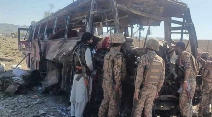 Suicide Attack on Pakistani Military Convoy in Noshki Kills 90 Soldiers, BLA Claims Responsibility