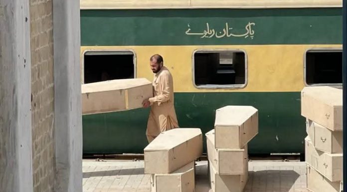 Families Urge Pakistan Army to Return Bodies of Soldiers Killed in Jaffar Express Attack