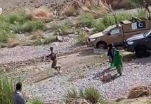 Pakistani Forces Seize Passenger Van in Khuzdar, Forcibly Disappear Four Men and Open Fire on Protesters
