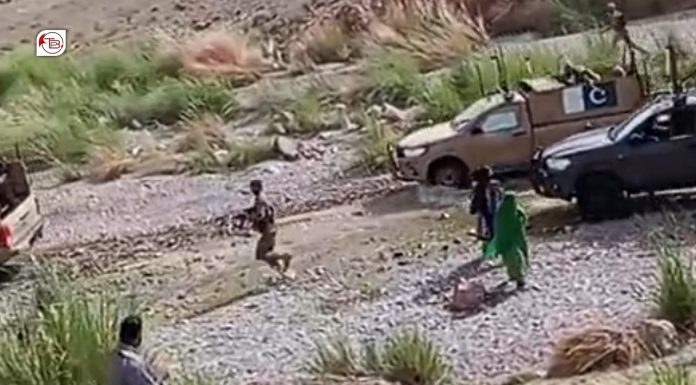 Pakistani Forces Seize Passenger Van in Khuzdar, Forcibly Disappear Four Men and Open Fire on Protesters