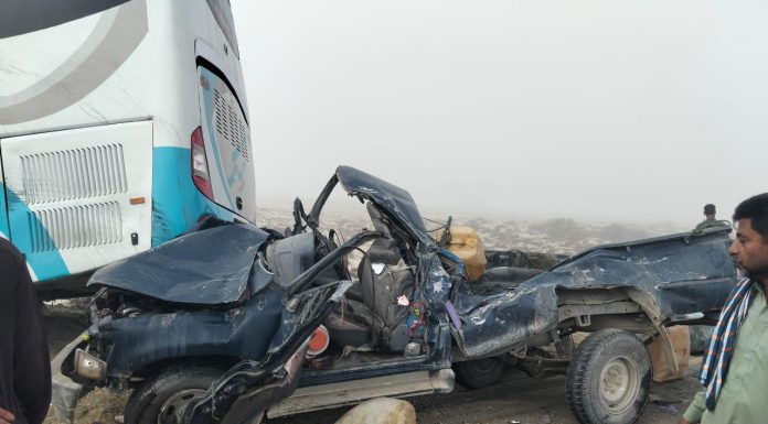 Lasbela: High-Speed Collission Involving Passenger Bus Leaves Six Dead, 17 Injured