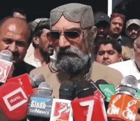 Balochistan Issue Is Political, Not Solvable Through Bombing Mosques, Says Aslam Raisani
