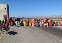 One Child Killed, Several Injured in Mortar Shelling in Hoshab as Residents Block Highway in Protest