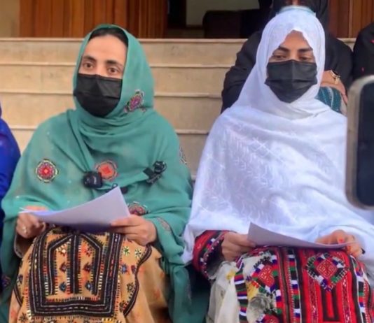 Police Block Families of Dr Mahrang Baloch, BYC Leaders from Holding Press Conference in Quetta