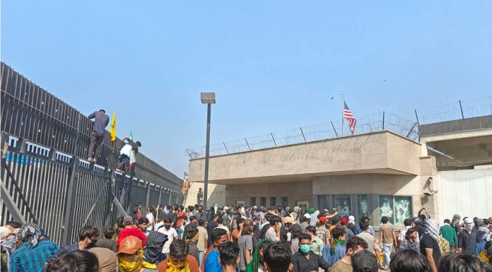 Pakistan: Death Toll Rises to 25 After Protests Against US and Israel Following Death of Iran’s Leader