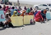CPEC Highway Blocked In Turbat As Family Seeks Recovery Of Khadija Baloch