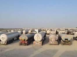 400 LPG Bowsers Stranded in Taftan to Move Under Pakistan Army Security, Officials Say