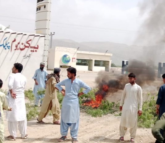 Kohlu Residents Block Highway Over Drinking Water Crisis