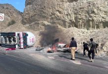 Ormara: Six Killed, Including Women and Children, in Coastal Highway Collision